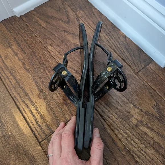 Tory Burch Women's Black Patent Leather Miller Sandals Size 7 - Picture 5 of 10